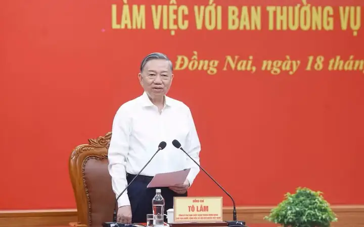 Xem Tướng Môi Nhân Trung Tạo Thành Hình Tam Giác