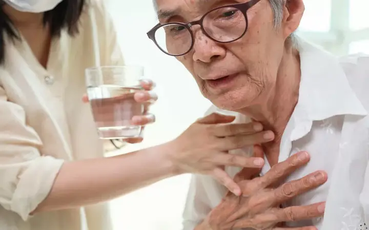 Ăn Cơm Bị Sặc La Điềm Gì Ăn Cơm Bị Sặc La Điềm Gì