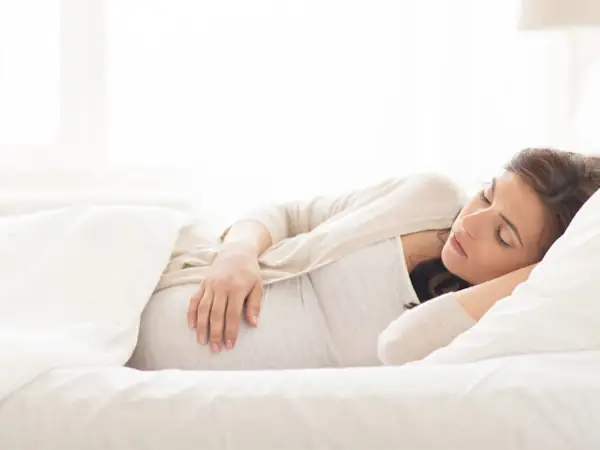 Chồng Nằm Mơ Thấy Vợ Sinh Con Gái