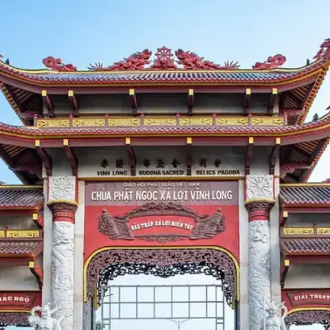 Giải Mã Giấc Mơ Đang Ở Đình Chùa