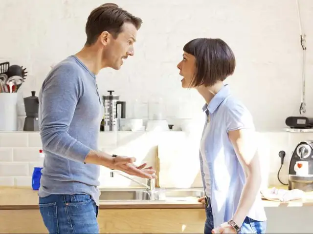 Giải Mã Giấc Mơ Hai Vợ Chồng Cãi Nhau