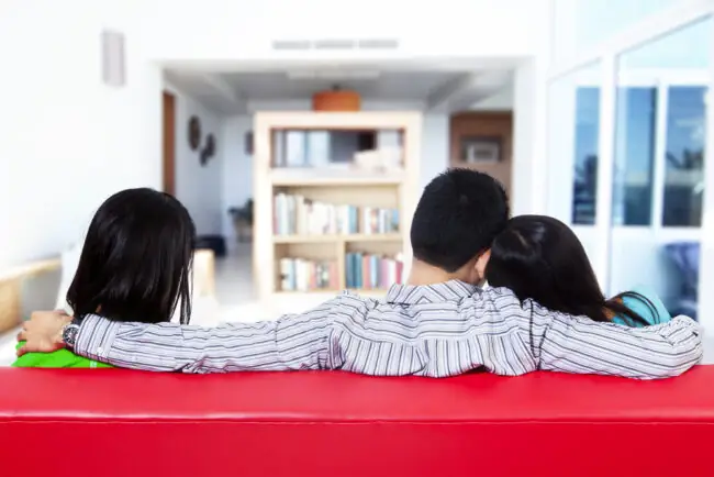 Giải Mã Giấc Mơ Thấy Chồng Ngoại Tình