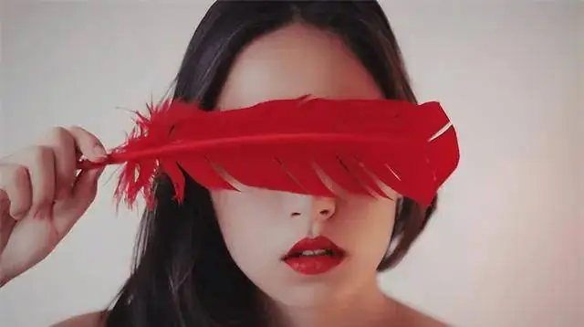 Giải Mã Giấc Mơ Thấy Đàn Ông Ôm Mình