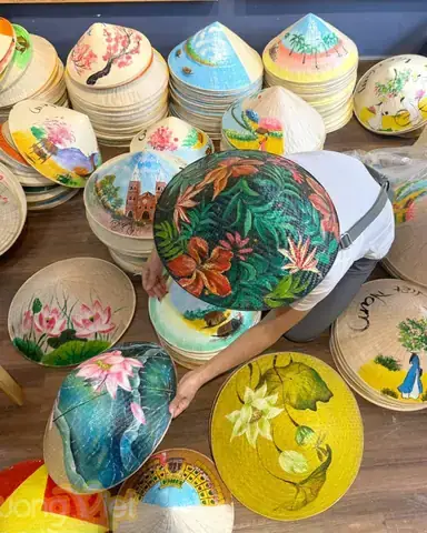 Giải Mã Giấc Mơ Thấy Mình Đôi Nón