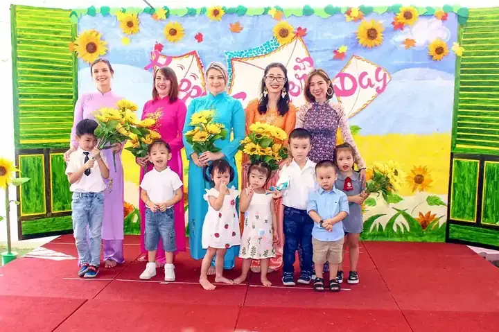 Giải Mã Giấc Mơ Thấy Thầy Cô Giáo Cũ Giải Mã Giấc Mơ Thấy Thầy Cô Giáo Cũ