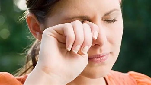 Mắt Giật Điềm Báo Boiuhm