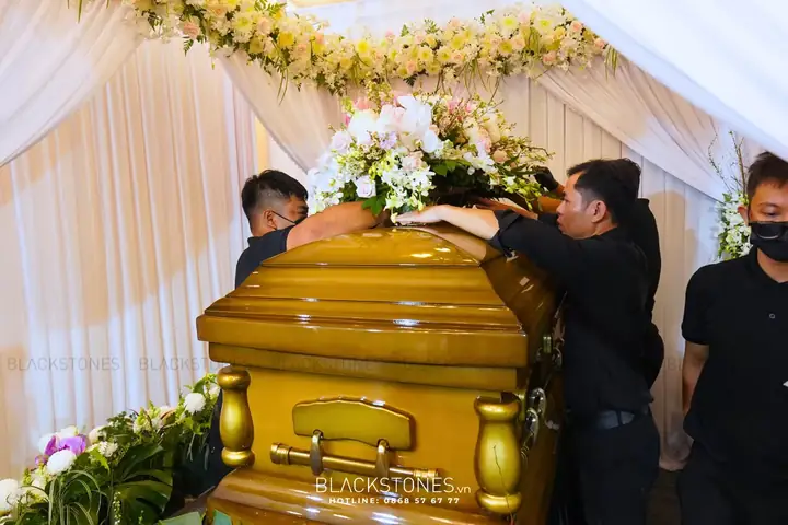 Mơ Thấy Đám Ma Nhưng Không Thấy Quan Tài
