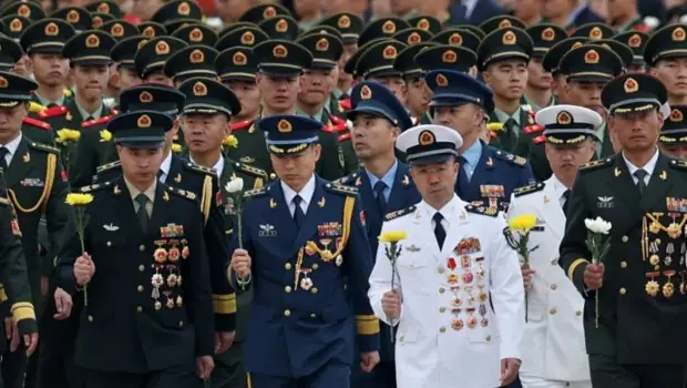 Mơ Thấy Mình Mặc Quần Áo Bộ Đội