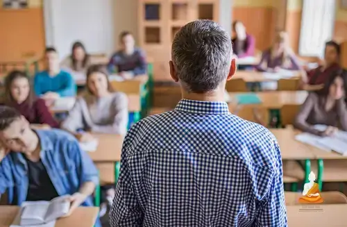 Mơ Thấy Ngồi Trong Lớp Học Đánh Con Gì Mơ Thấy Ngồi Trong Lớp Học Đánh Con Gì