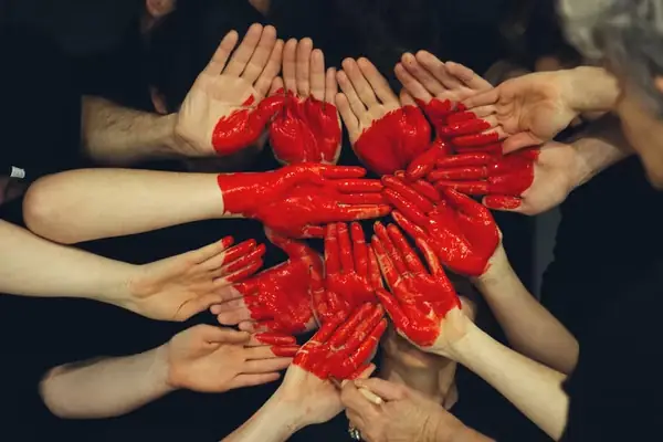 Mơ Thấy Người Phụ Nữ Mặc Đồ Đỏ
