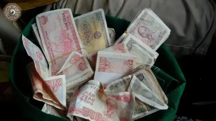 Mơ Thấy Tiền 500 Đồng Đánh Con Gì