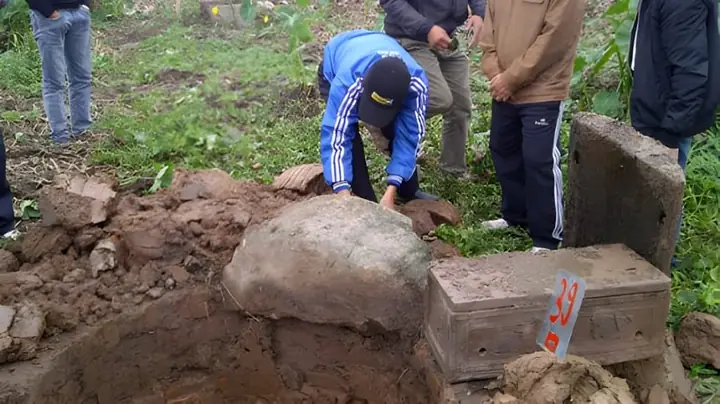 Nằm Mơ Thấy Đào Mộ Đánh Số Gì
