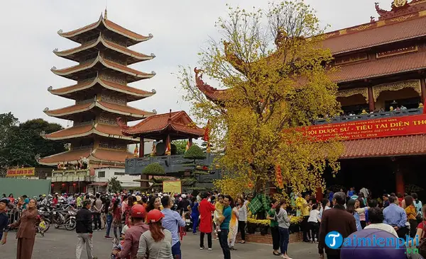 Nằm Mơ Thấy Đi Chùa Đánh Số May