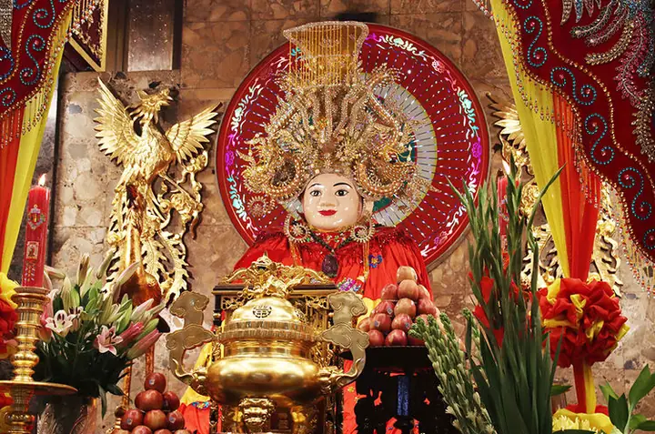 Nằm Mơ Thấy Đi Miếu Bà Chúa Xứ