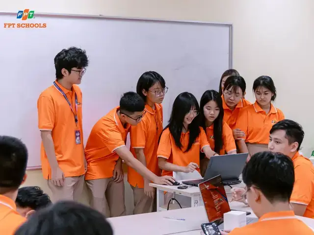Nằm Mơ Thấy Mình Ngồi Trong Lớp Học
