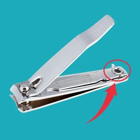 Nằm Mơ Thấy Người Khác Cắt Móng Tay Cho Mình