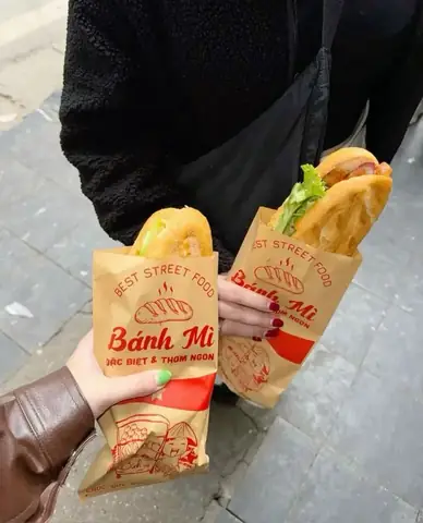 Nằm Mơ Thấy Người Ta Cho Bánh Mì