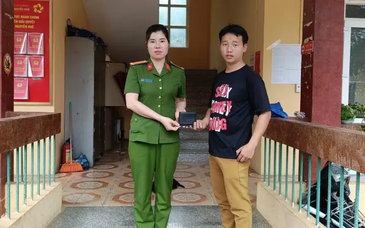 Nằm Mơ Thấy Nhặt Được Tiền Và Trả Lại
