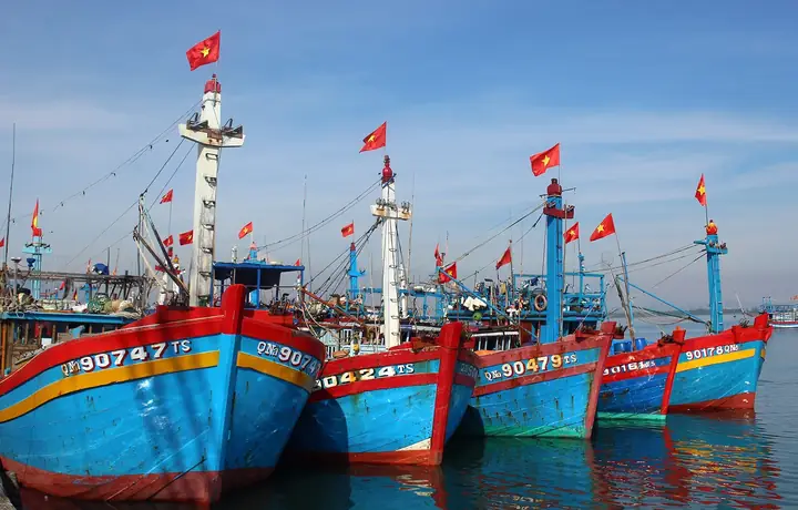 Nằm Mơ Thấy Tàu Thuyền Đánh Con Gì