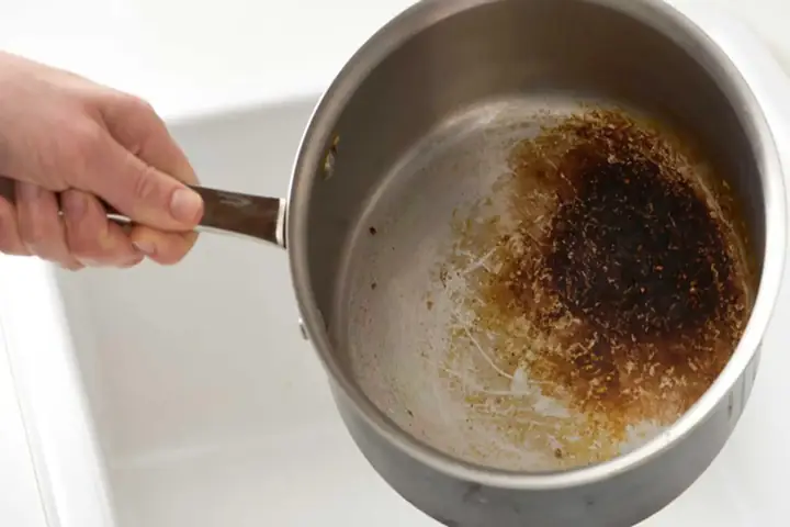 Nấu Cháy Nồi Điềm Gì