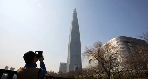Nhà Chọc Trời Điềm Báo Suy Thoái Nhà Chọc Trời Điềm Báo Suy Thoái