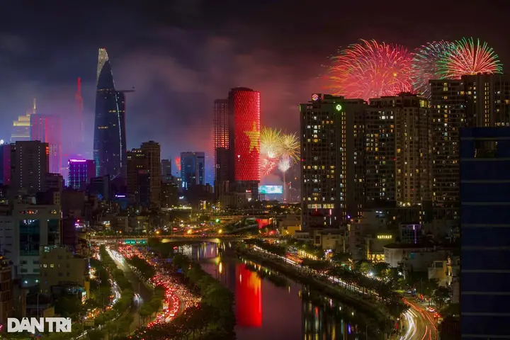 Nhà Chọc Trời Điềm Báo Suy Thoái 2017