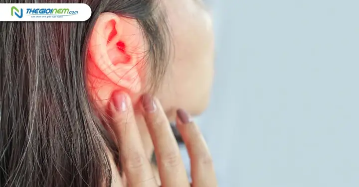 Nóng Đỏ Tai Lucd 17h12 Là Điềm Báo Gì