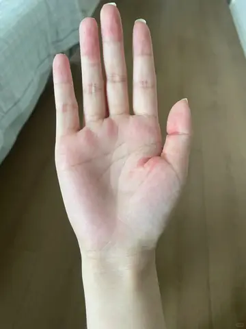 Phụ Nữ Có Tướng Tay Này Tạo Của Cải