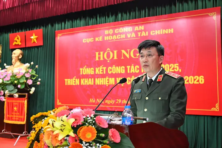 Tay Cán Vá Nhân Tướng Học