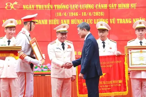 Thầy Tướng Số Nổi Tiếng Việt Nam Thầy Tướng Số Nổi Tiếng Việt Nam
