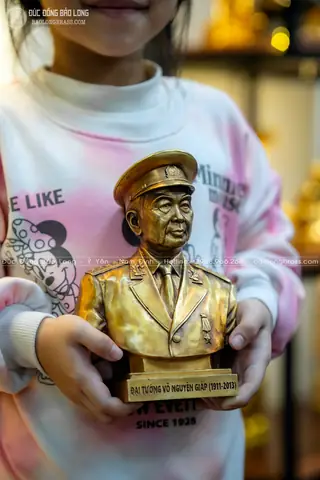 Tướng Cổ Tay Nhỏ