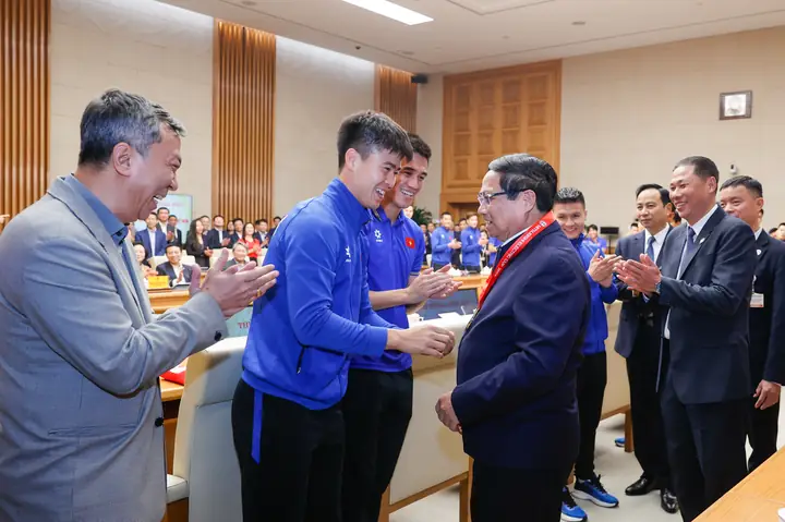 Tướng Da Mặt Bóng Tướng Da Mặt Bóng