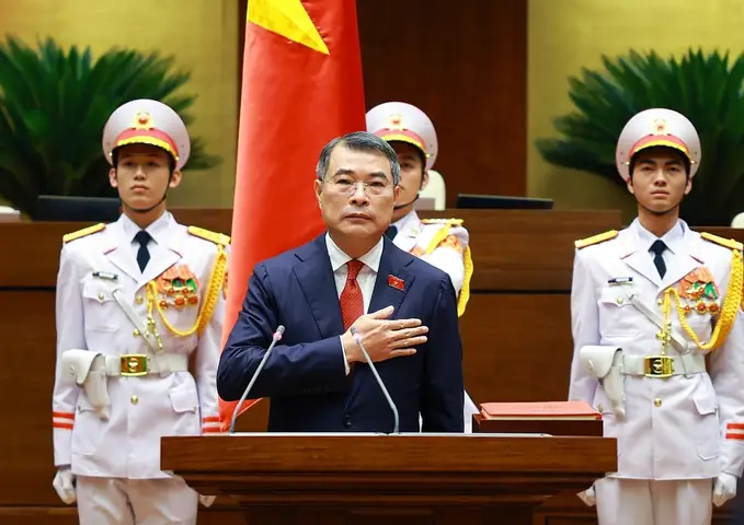 Tướng Đàn Ông Ham Của Lạ Tướng Đàn Ông Ham Của Lạ