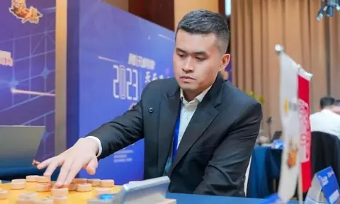 Tướng Người Có Số Đi Tù