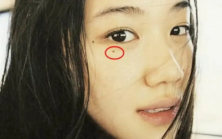 Tướng Phụ Nữ Có Độc