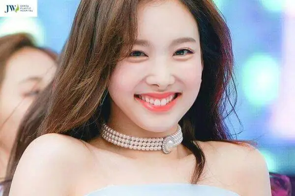 Tướng Phụ Nữ Có Răng Khểnh