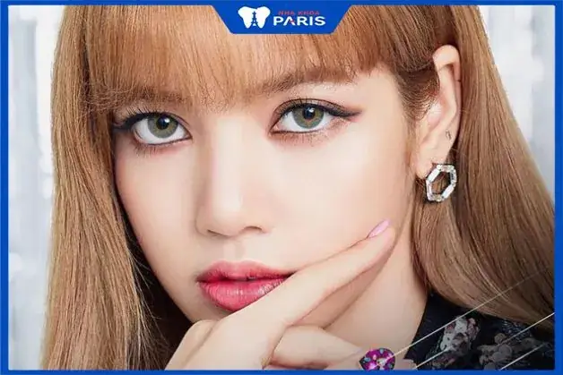 Tướng Phụ Nữ Mắt Nhiều Lòng Trắng