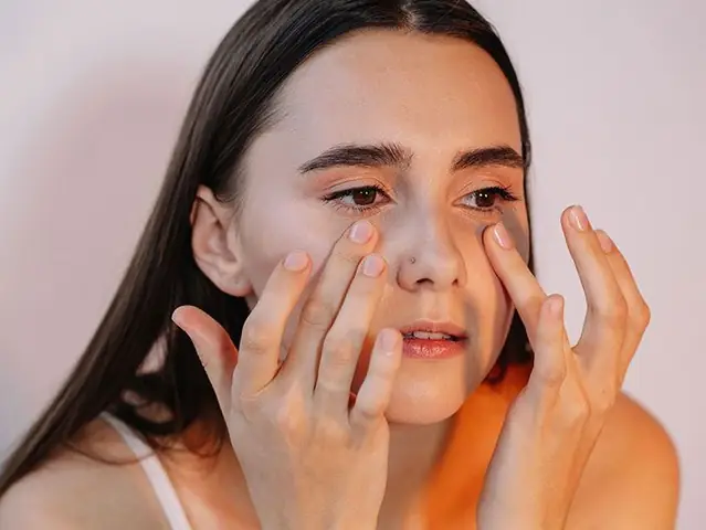 Tướng Phụ Nữ Mắt Thâm Quầng Tướng Phụ Nữ Mắt Thâm Quầng