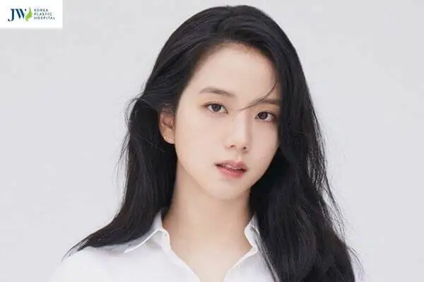 Tướng Phụ Nữ Trán Cao