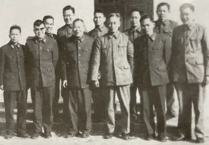 Tướng Sùng Lãm Và Hoàng Đan
