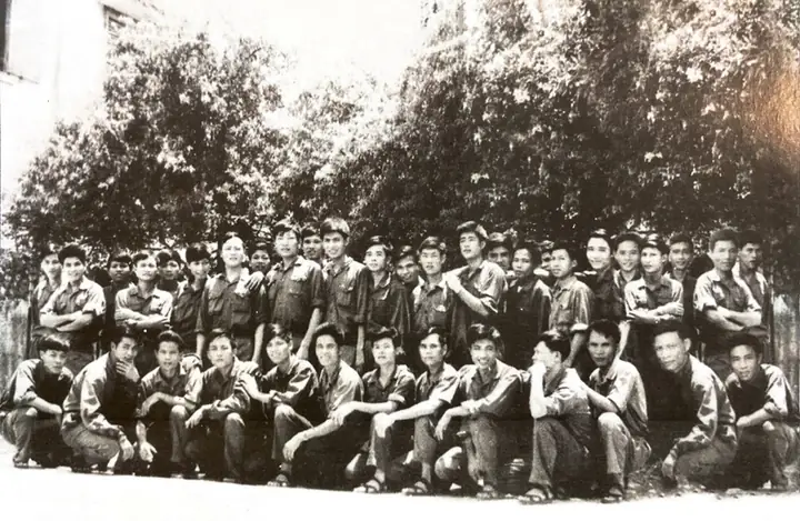 Tướng Tay Cán Và