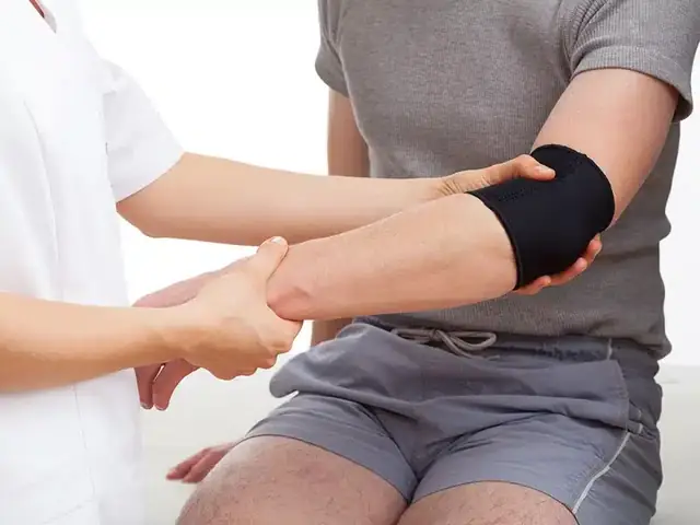 Tướng Tay Cán Vá