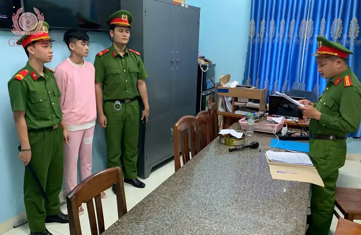 Tướng Tay Làm Trái Nghề Tướng Tay Làm Trái Nghề