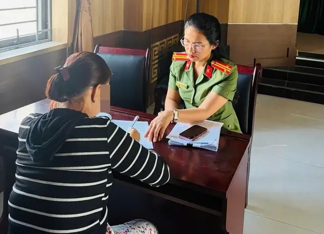 Tướng Tay Làm Trái Nghề Tướng Tay Làm Trái Nghề