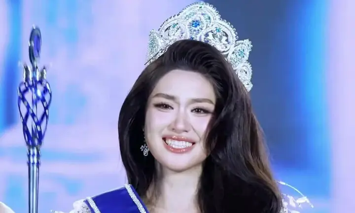 Vô Tình Đạp Phân Người Điềm Báo Vô Tình Đạp Phân Người Điềm Báo